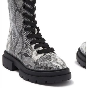 Flume Leather Lace-Up Combat Boot Size 10